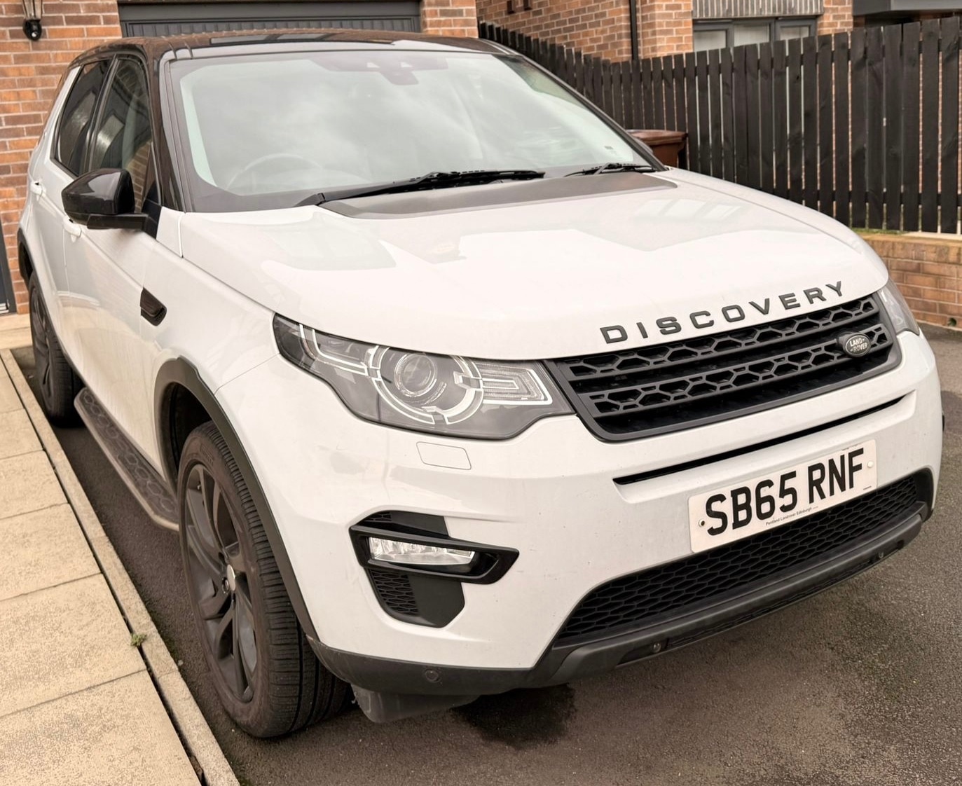 Used Land Rover Discovery Sport 2016 for sale - 77412756: Photo 2