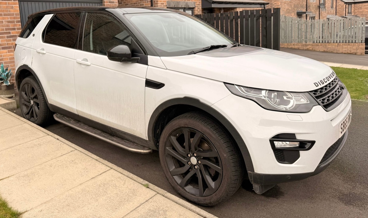 Used Land Rover Discovery Sport 2016 for sale - 77412756: Photo 4