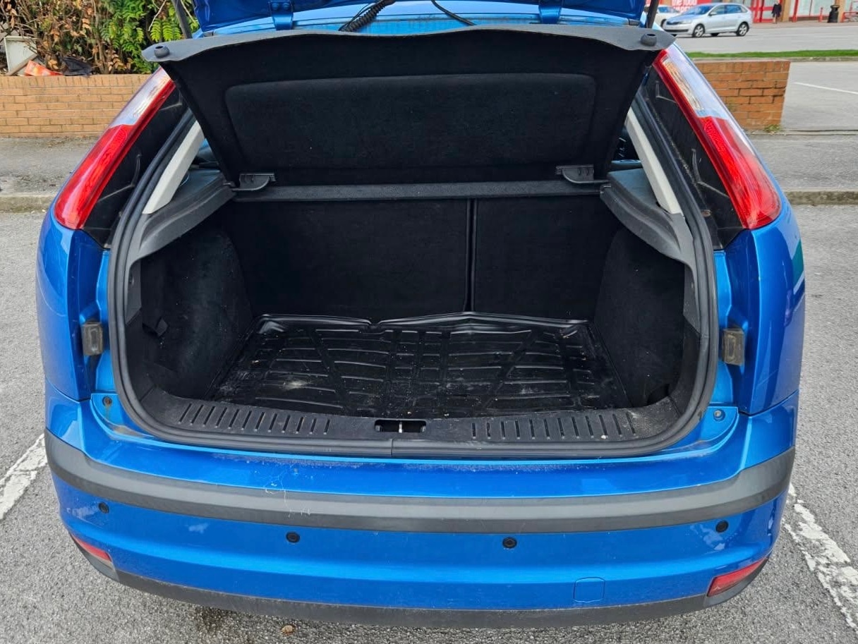 Used Ford Focus 2006 for sale - 77102071: Photo 5