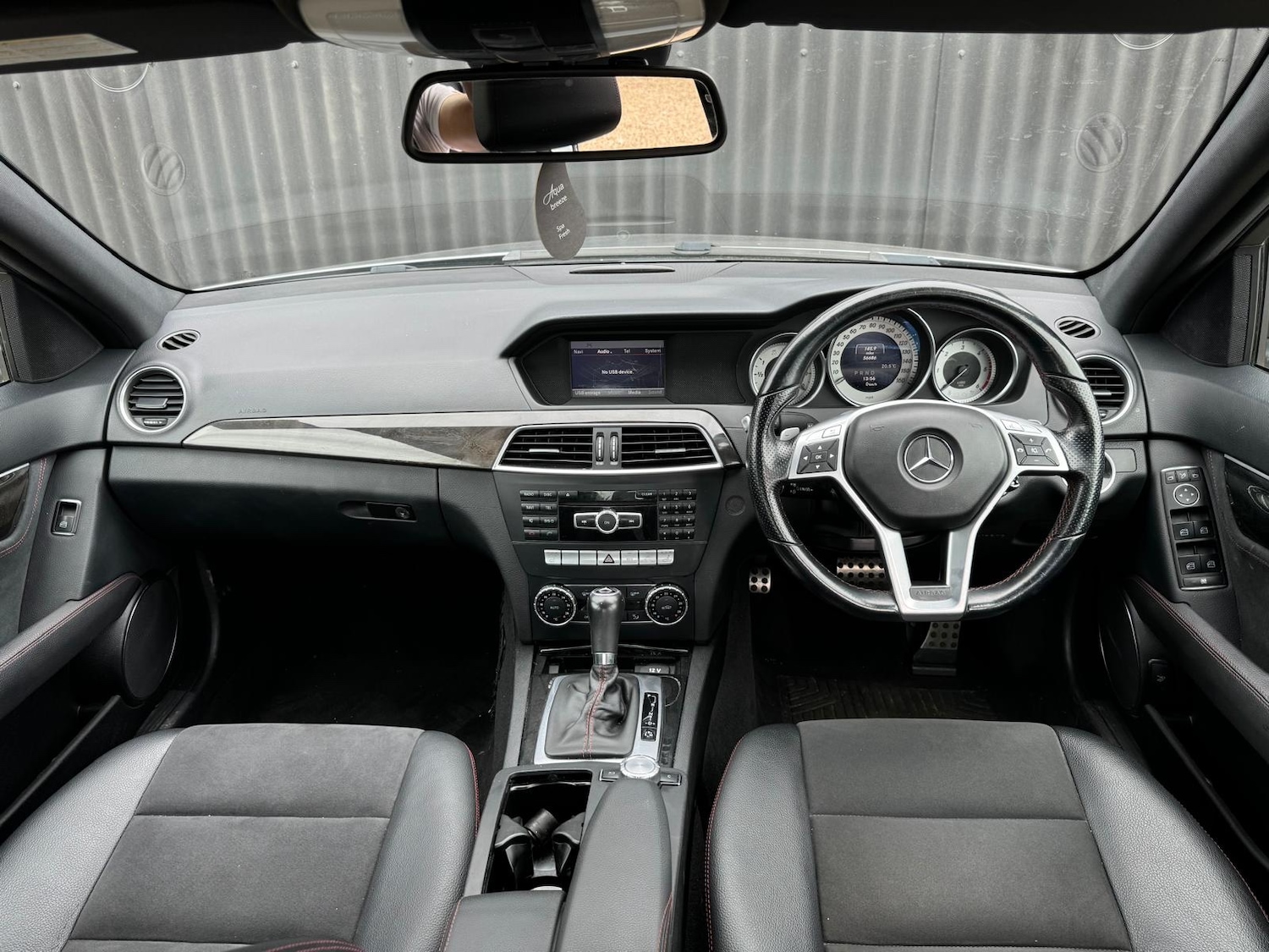 Used Mercedes-Benz C Class 2013 for sale - 76627319: Photo 13