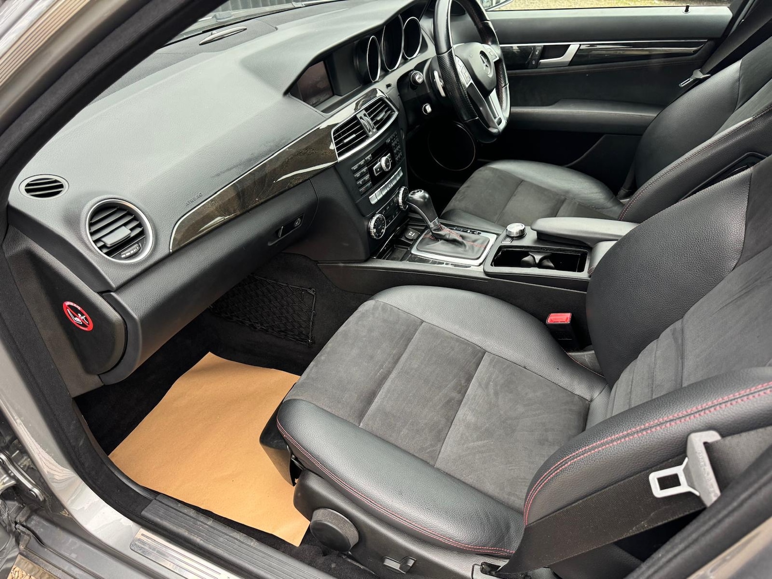 Used Mercedes-Benz C Class 2013 for sale - 76627319: Photo 9