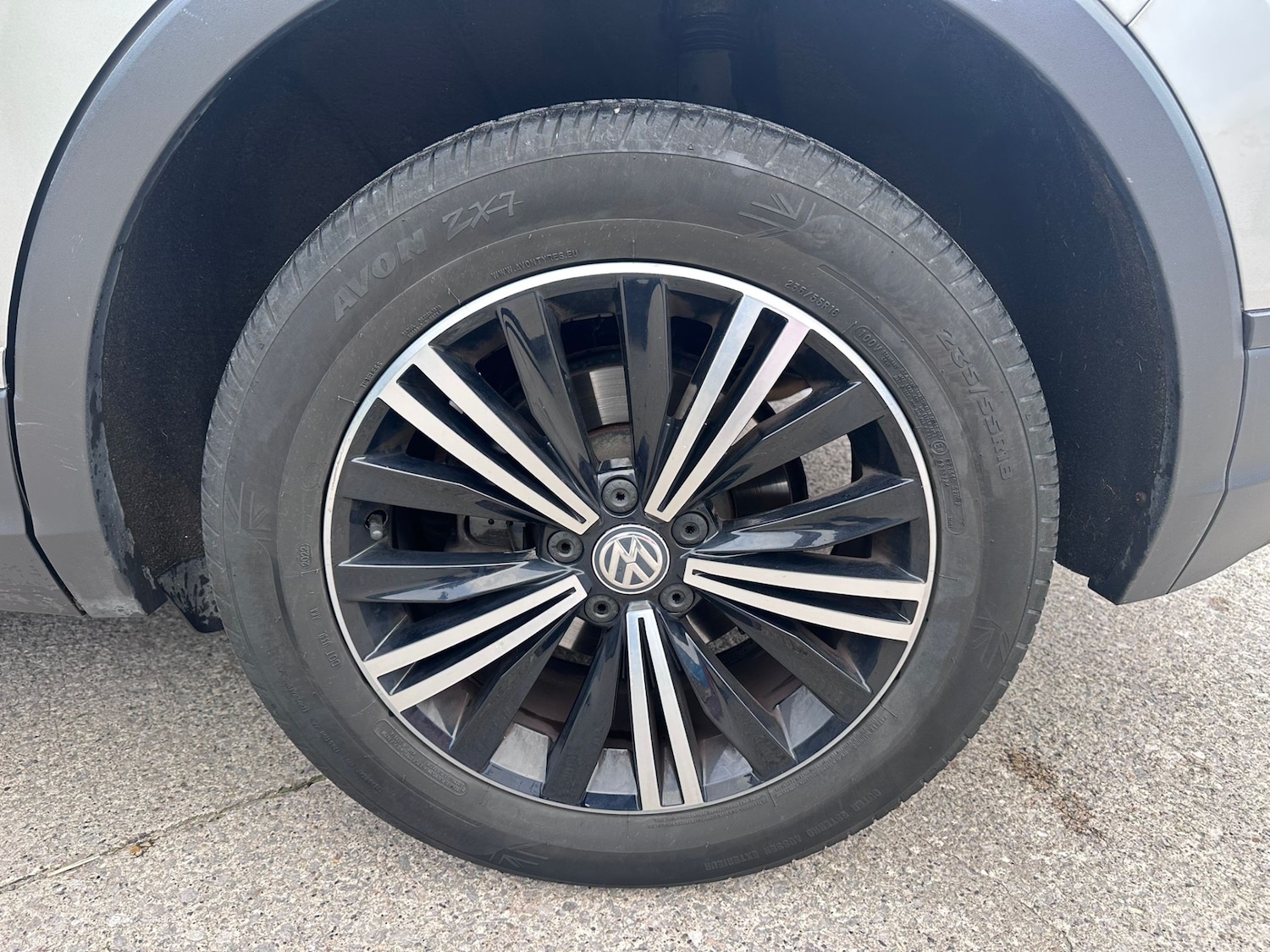 Used Volkswagen Tiguan 2017 for sale - 77400093: Photo 19