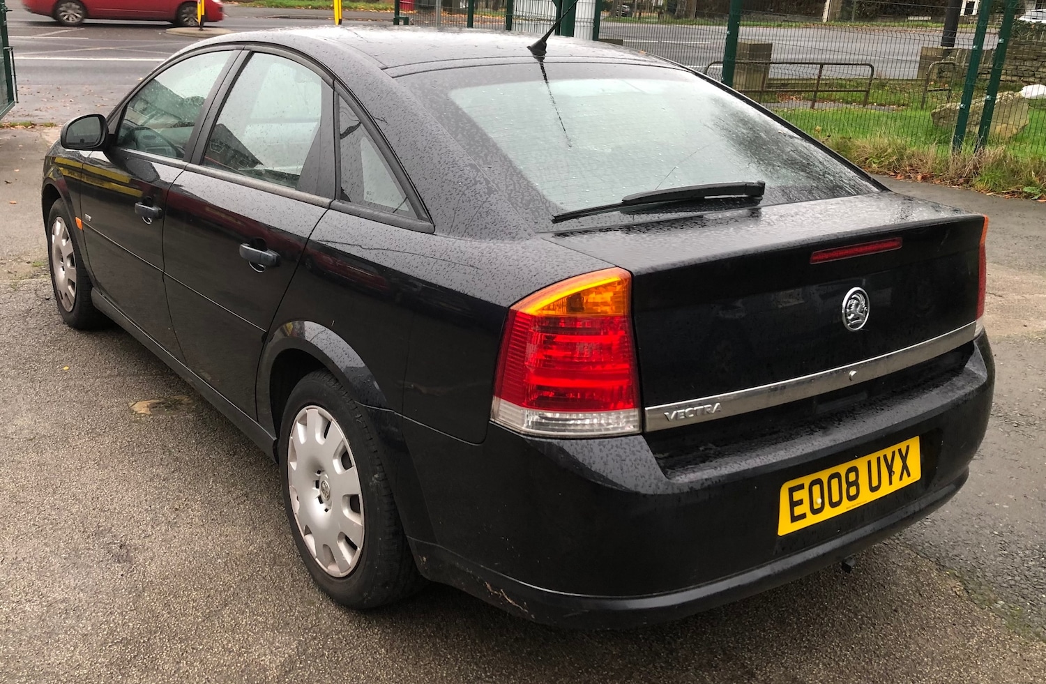 Used Vauxhall Vectra 2008 for sale - 76536908: Photo 2