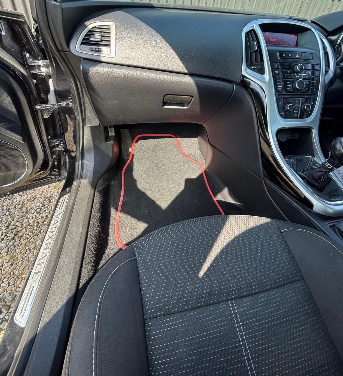 Used Vauxhall Astra 2010 for sale - 76974747: Photo 6