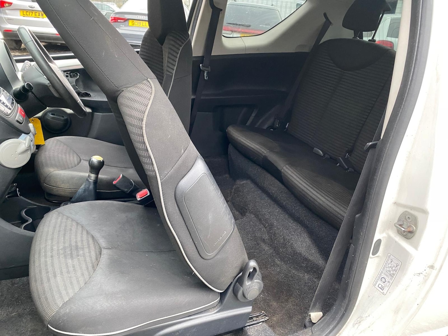 Used Peugeot 107 2014 for sale - 76665938: Photo 6