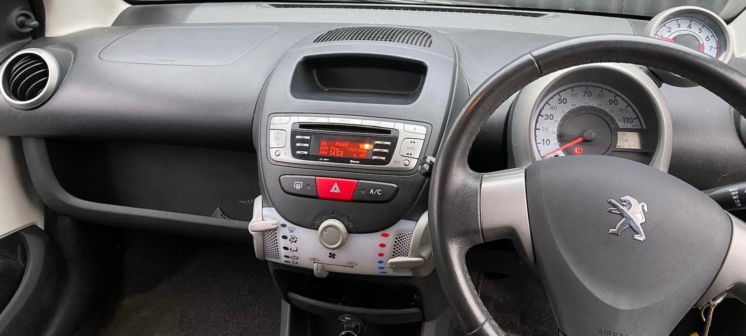 Used Peugeot 107 2014 for sale - 76665938: Photo 8