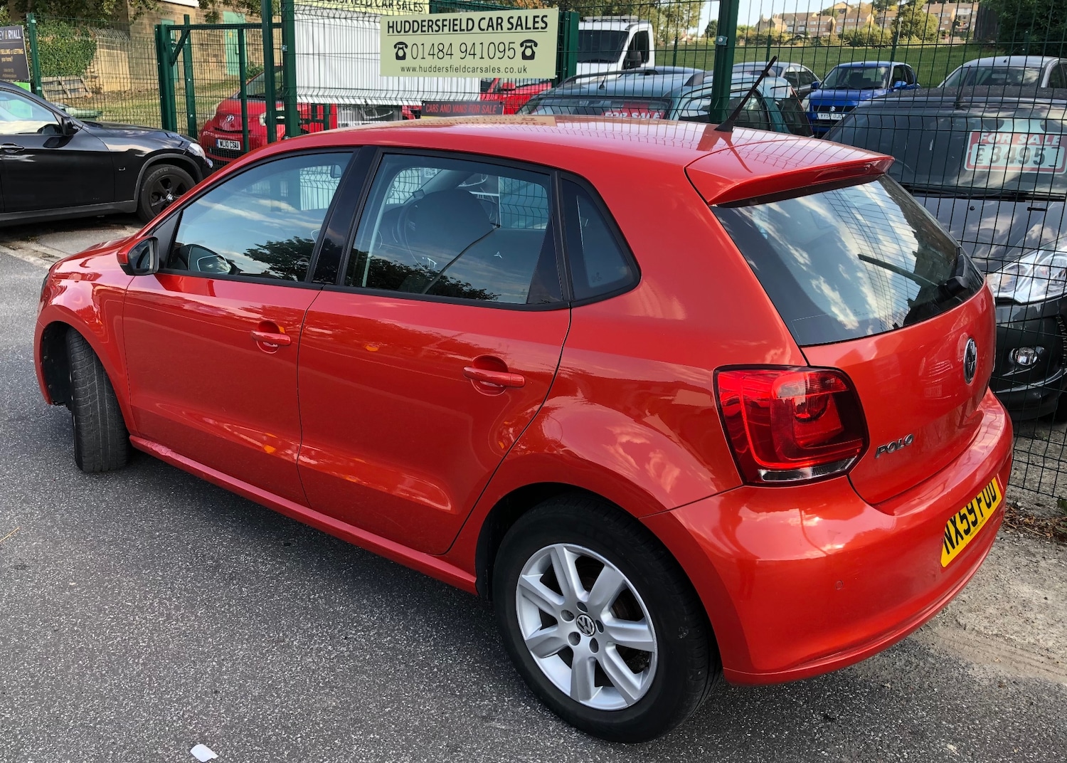 Used Volkswagen Polo 2010 for sale - 76583279: Photo 2