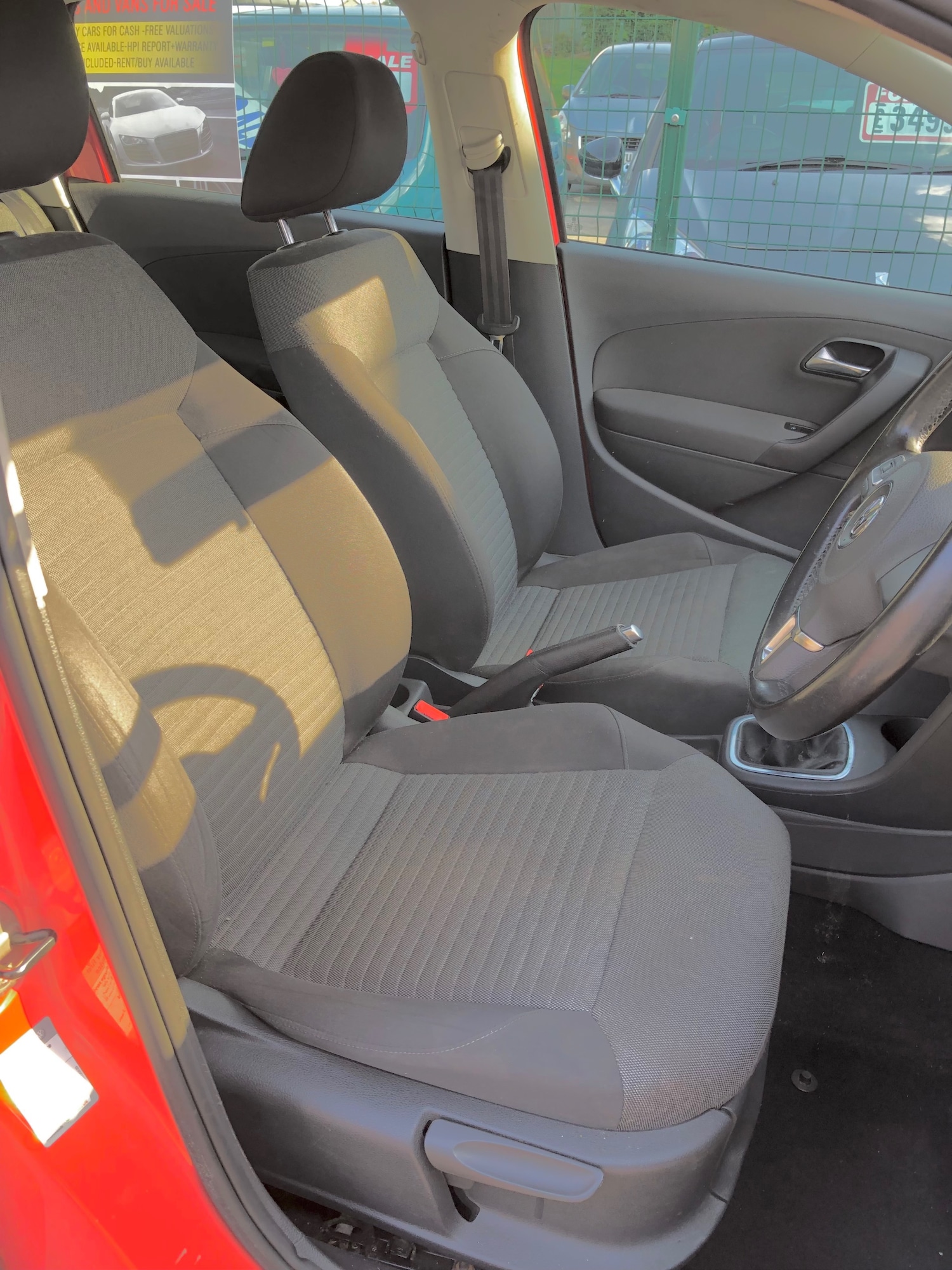 Used Volkswagen Polo 2010 for sale - 76583279: Photo 5