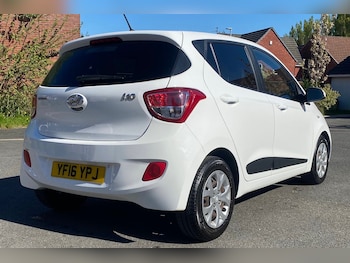 Used Hyundai i10 2016 for sale - 78431490: Photo