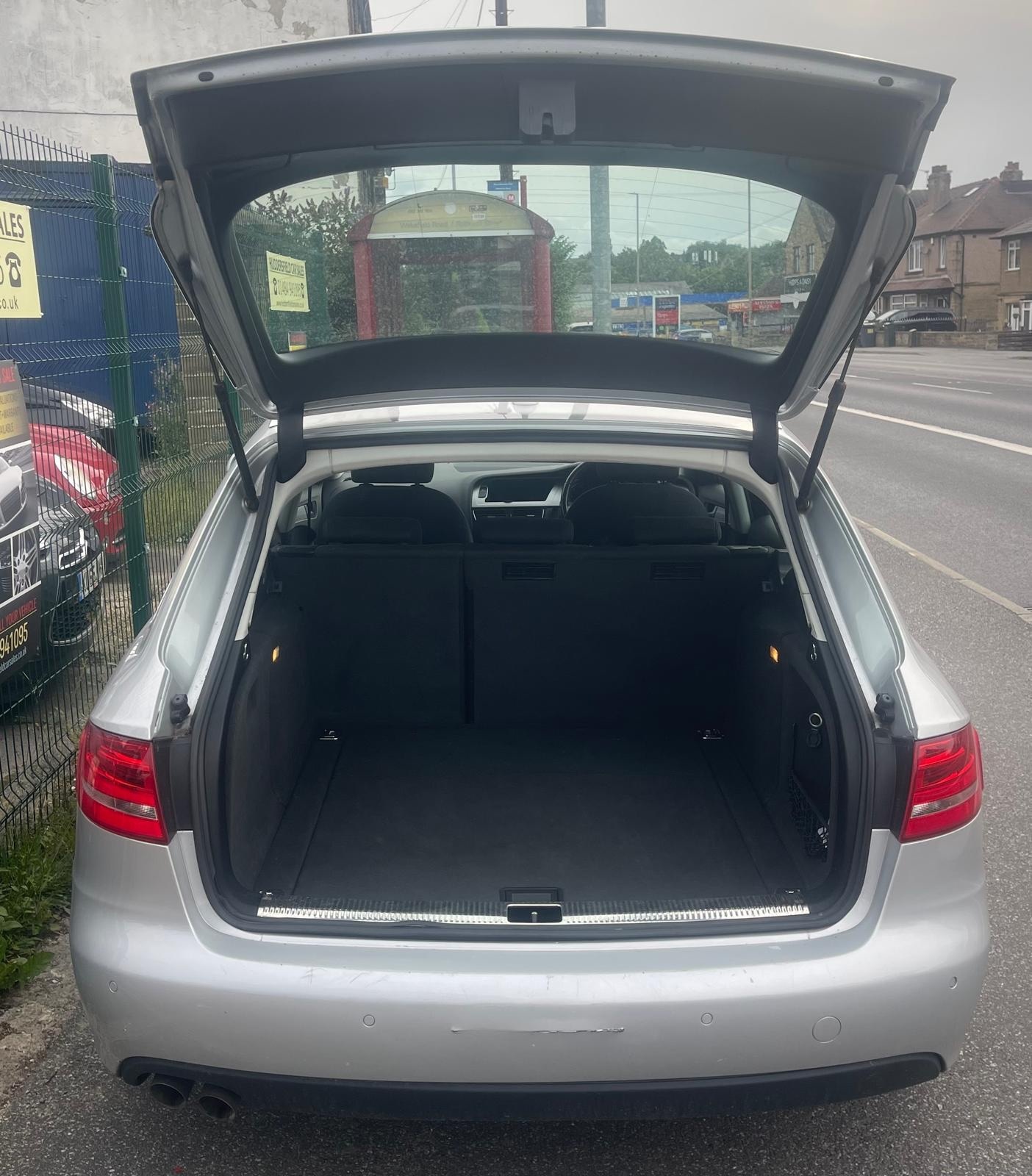 Used Audi A4 2010 for sale - 76505279: Photo 12