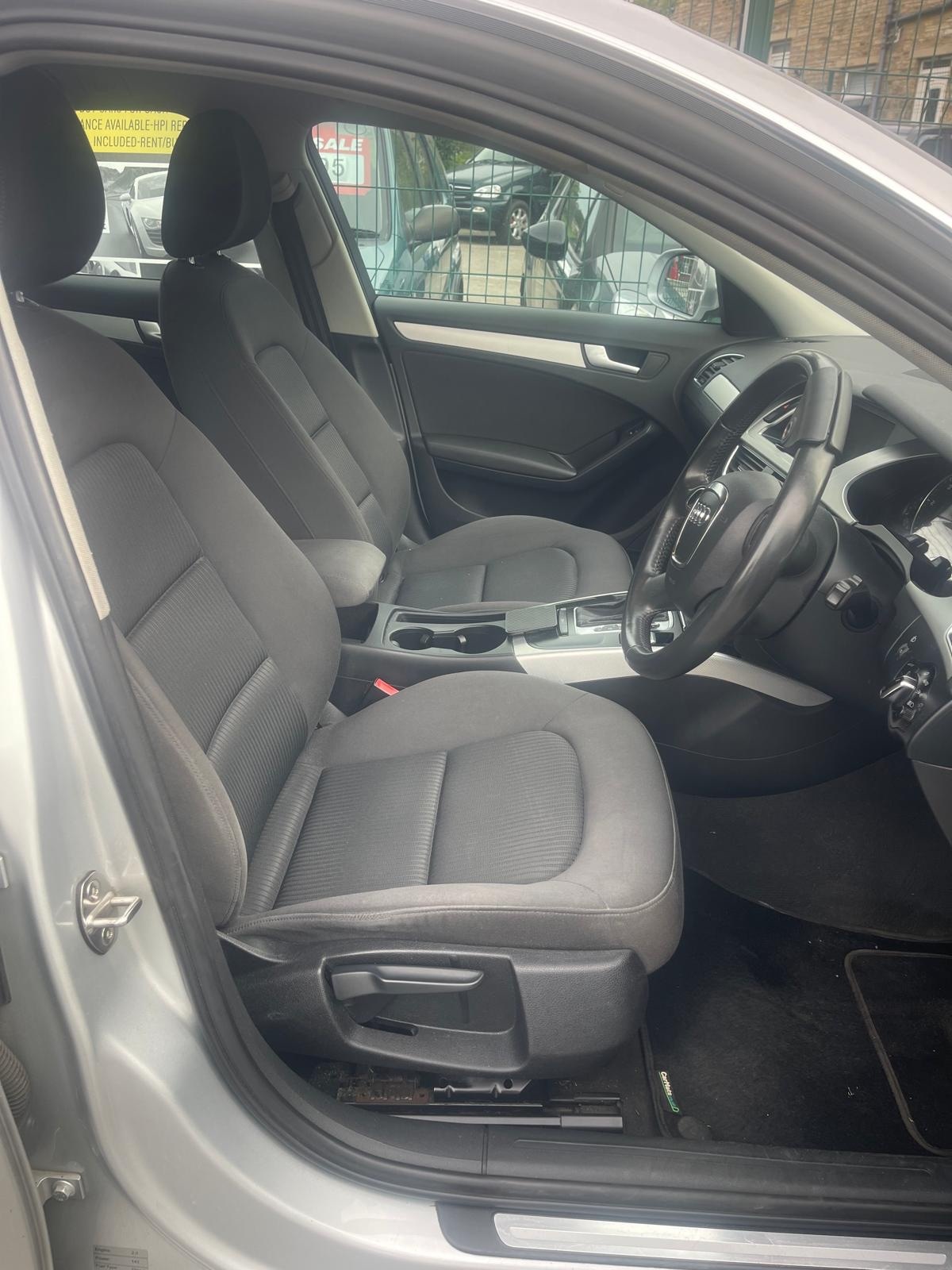 Used Audi A4 2010 for sale - 76505279: Photo 5