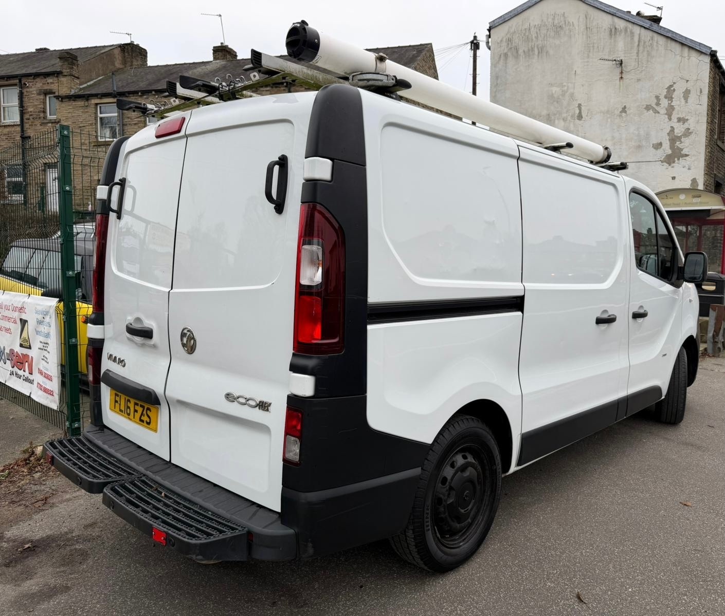 Used Vauxhall Vivaro 2016 for sale - 77064181: Photo 2