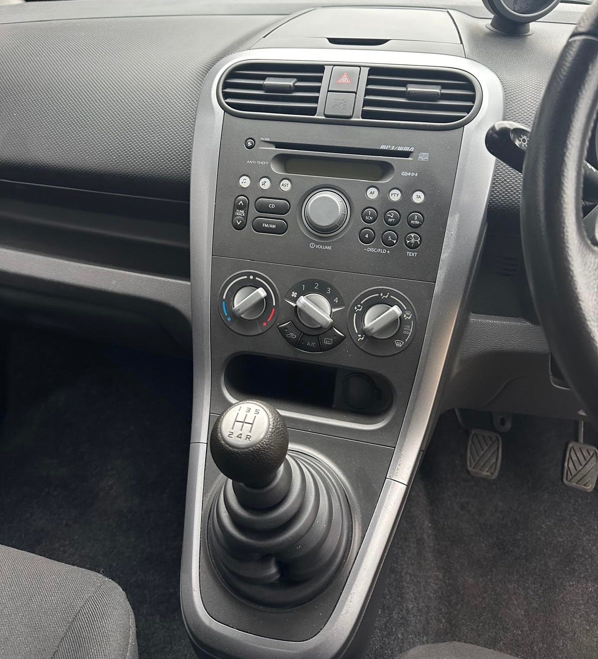 Used Suzuki Splash 2011 for sale - 76974790: Photo 7