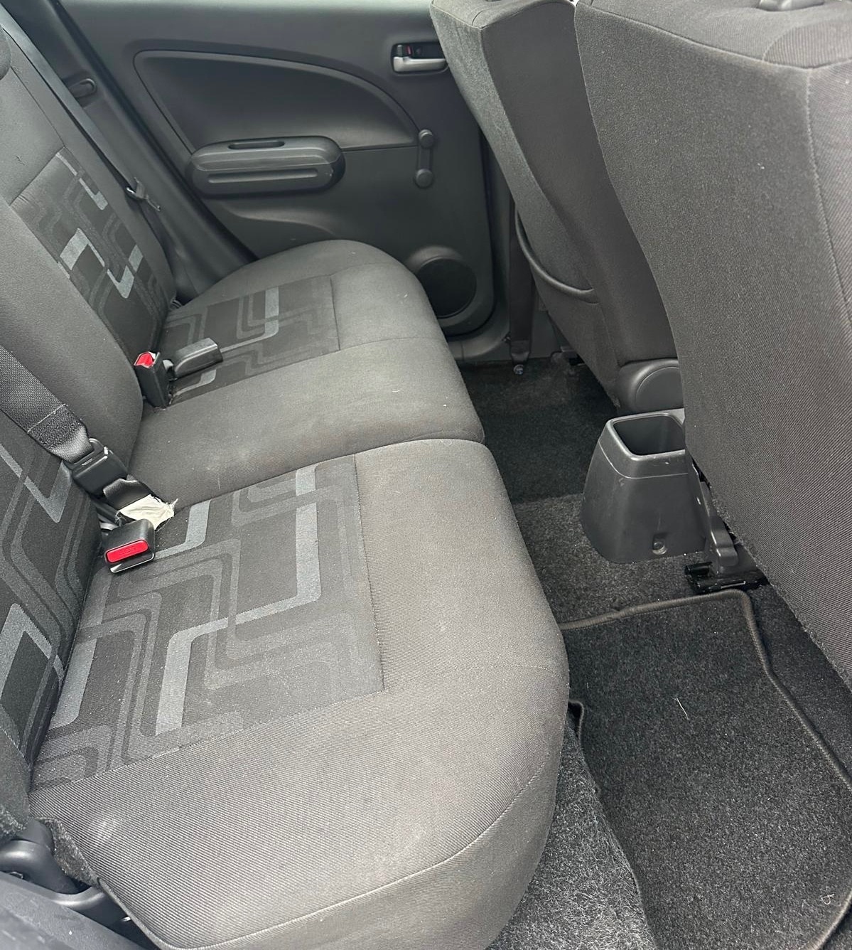 Used Suzuki Splash 2011 for sale - 76974790: Photo 9