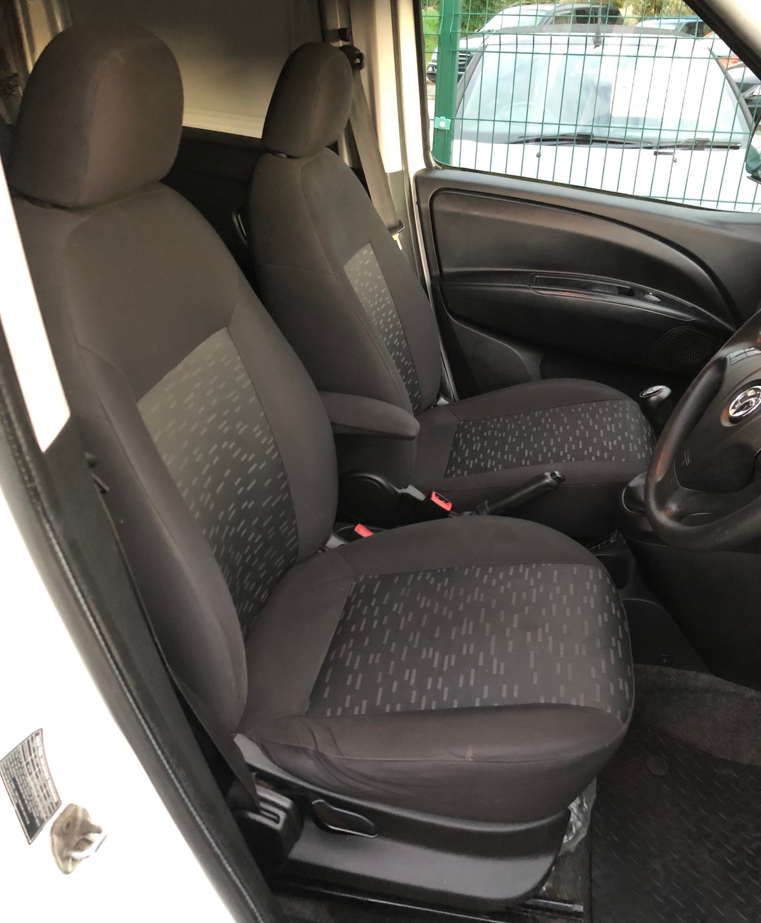 Used Vauxhall Combo 2014 for sale - 76482693: Photo 5