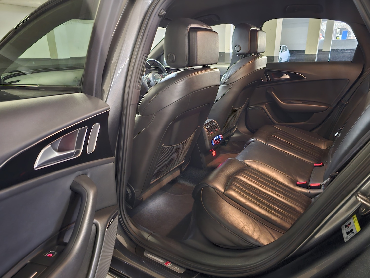 Used Audi A6 2015 for sale - 77899000: Photo 6