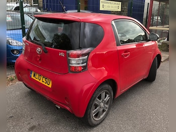 Used Toyota IQ 2010 for sale - 76482742: Photo