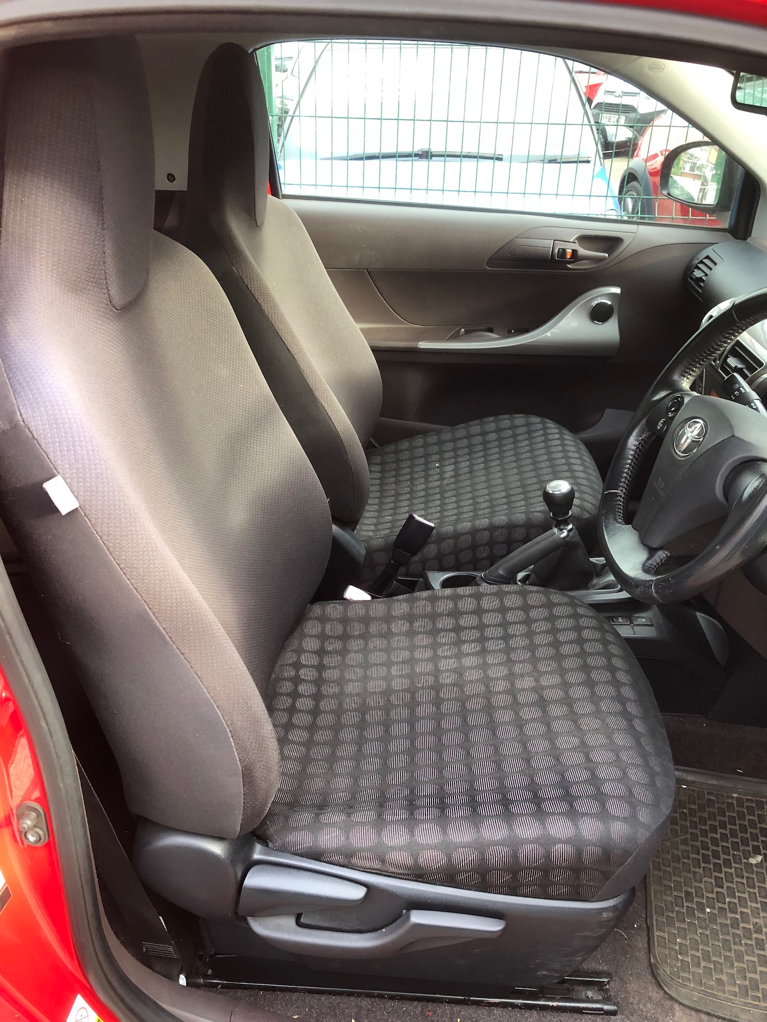 Used Toyota IQ 2010 for sale - 76482742: Photo 5