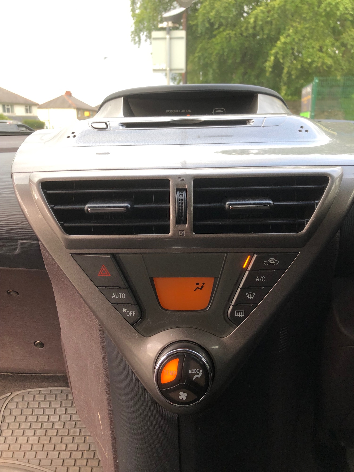 Used Toyota IQ 2010 for sale - 76482742: Photo 8