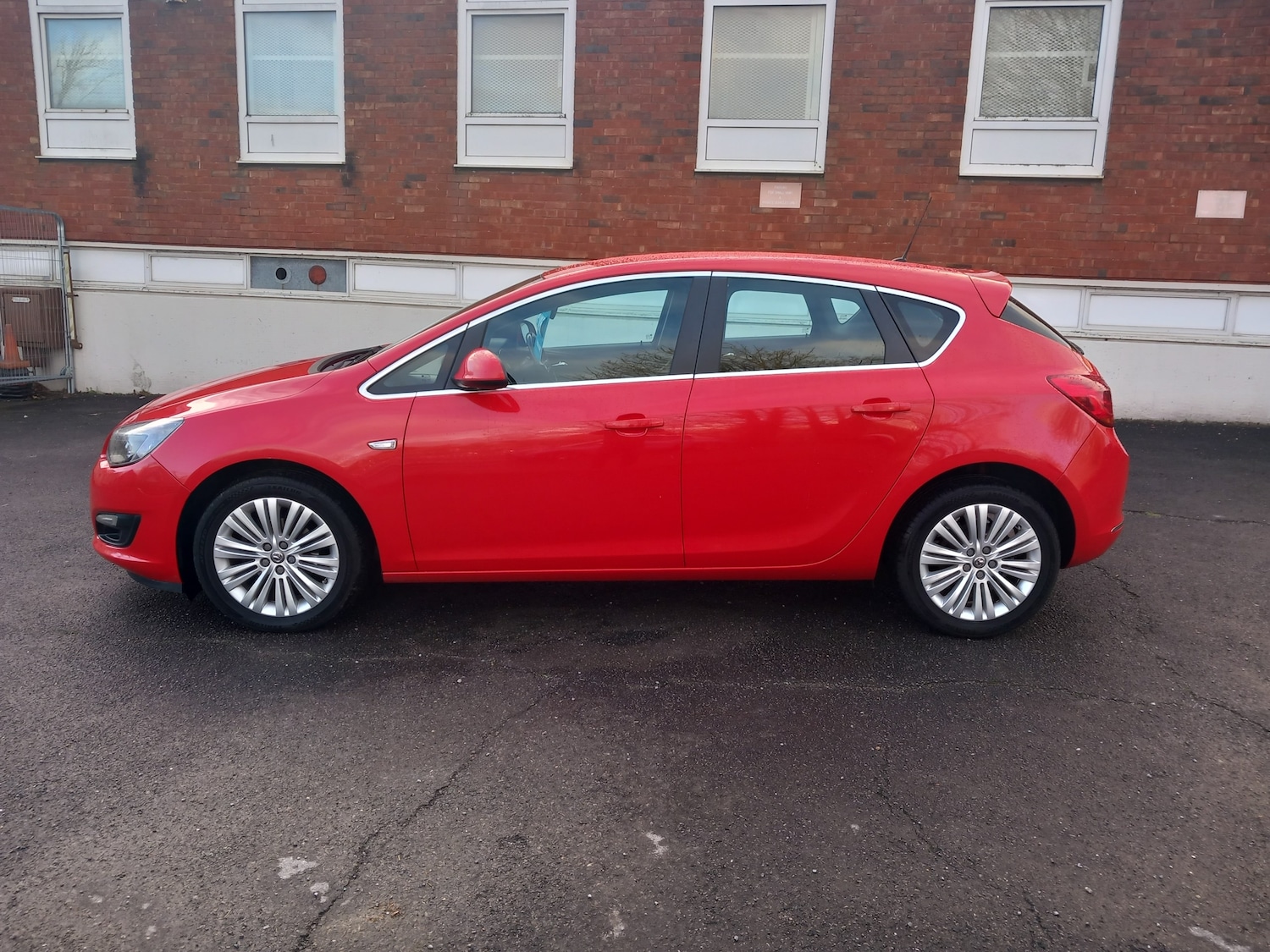 Used Vauxhall Astra 2015 for sale - 77698482: Photo 4