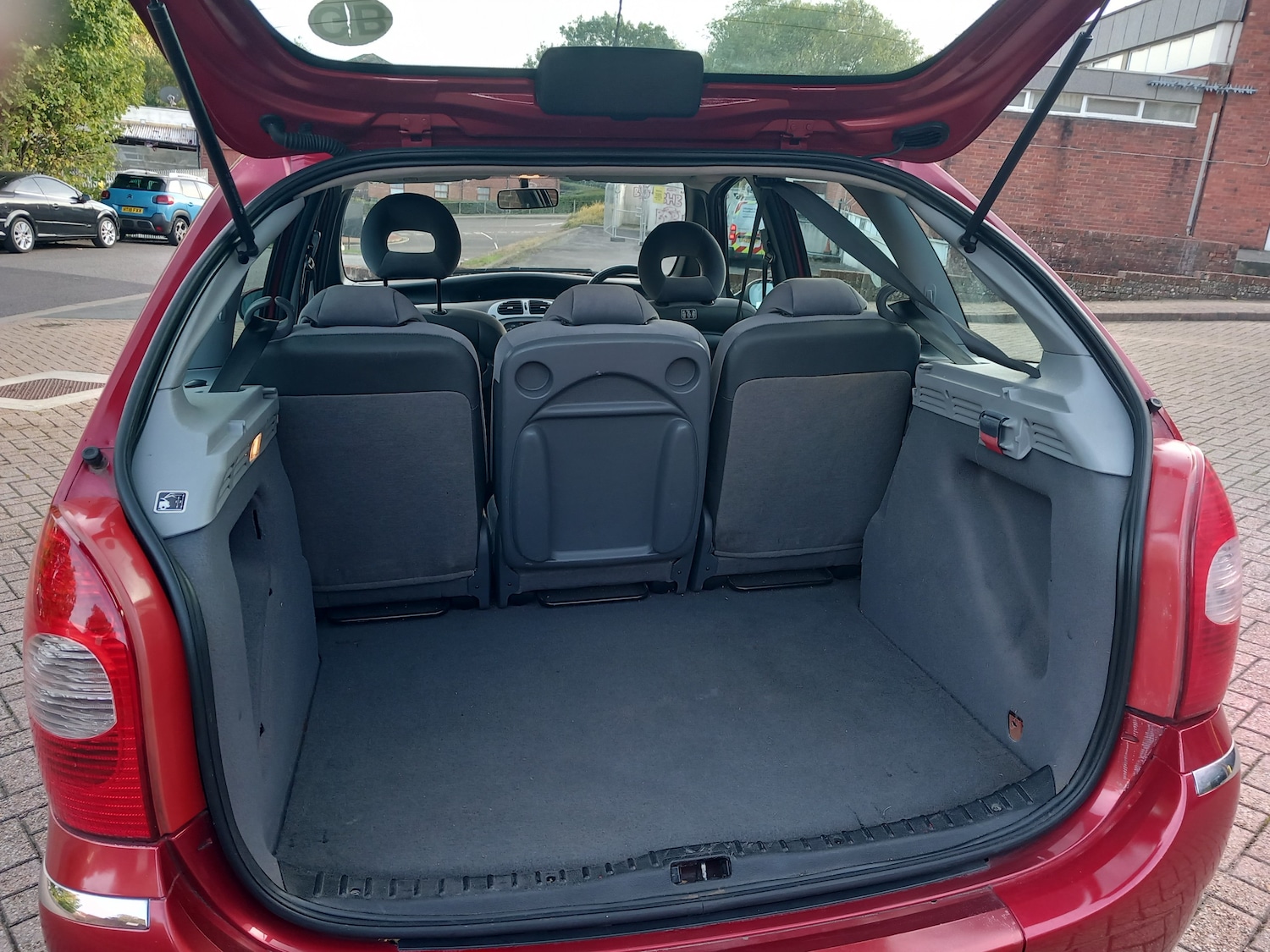 Used Citroen Xsara Picasso 2008 for sale - 76198121: Photo 12