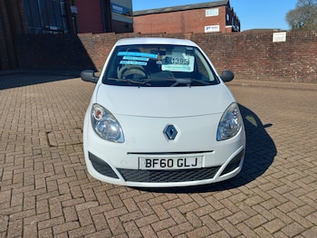 Used Renault Twingo 2010 for sale - 77946242: Photo