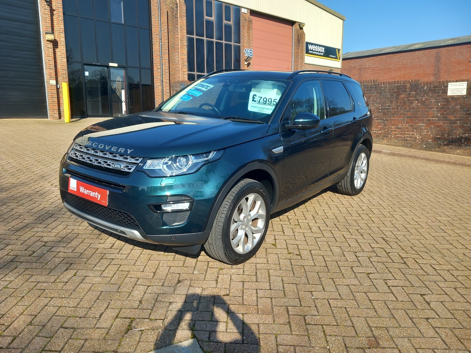 Used Land Rover Discovery Sport 2017 for sale - 77962389: Photo 3