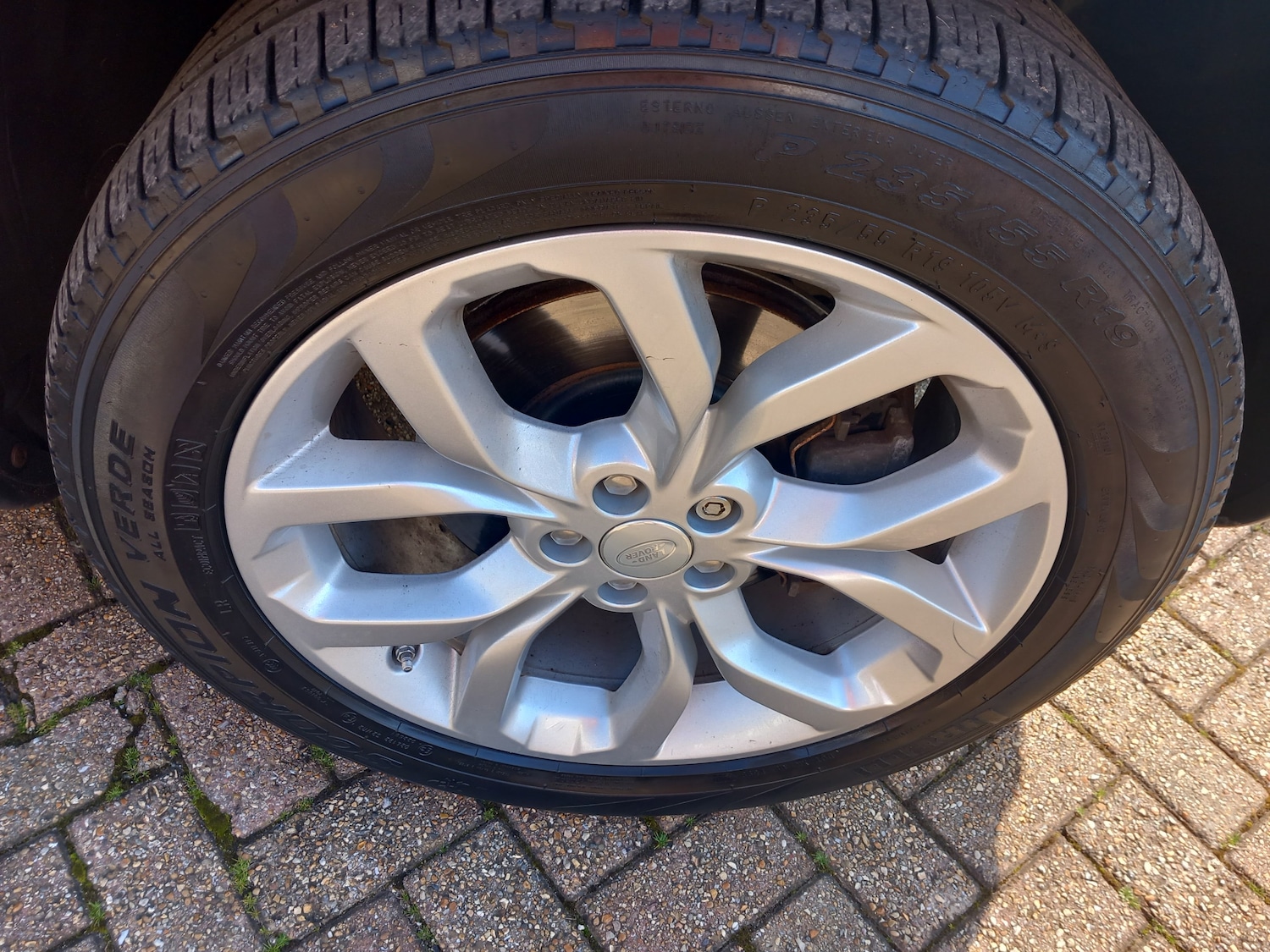 Used Land Rover Discovery Sport 2017 for sale - 77962389: Photo 8