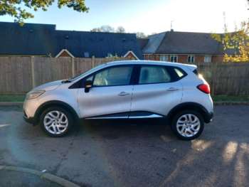 Used Renault Captur 2017 for sale - 74177517: Photo