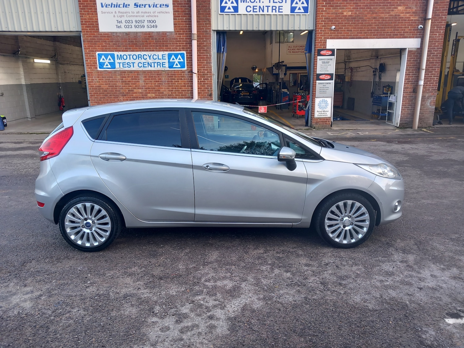 Used Ford Fiesta 2009 for sale - 76711927: Photo 9