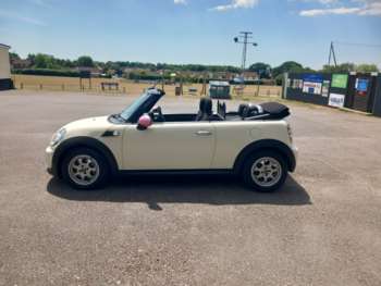 Used MINI Convertible 2015 for sale - 75216435: Photo