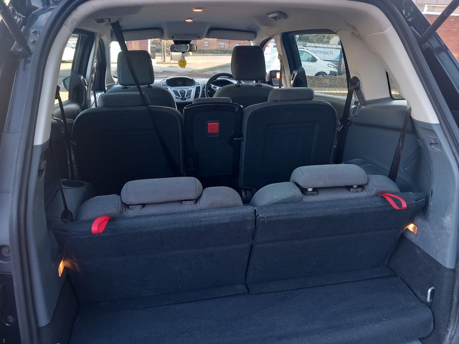 Used Ford Grand C-Max 2013 for sale - 77855849: Photo 16