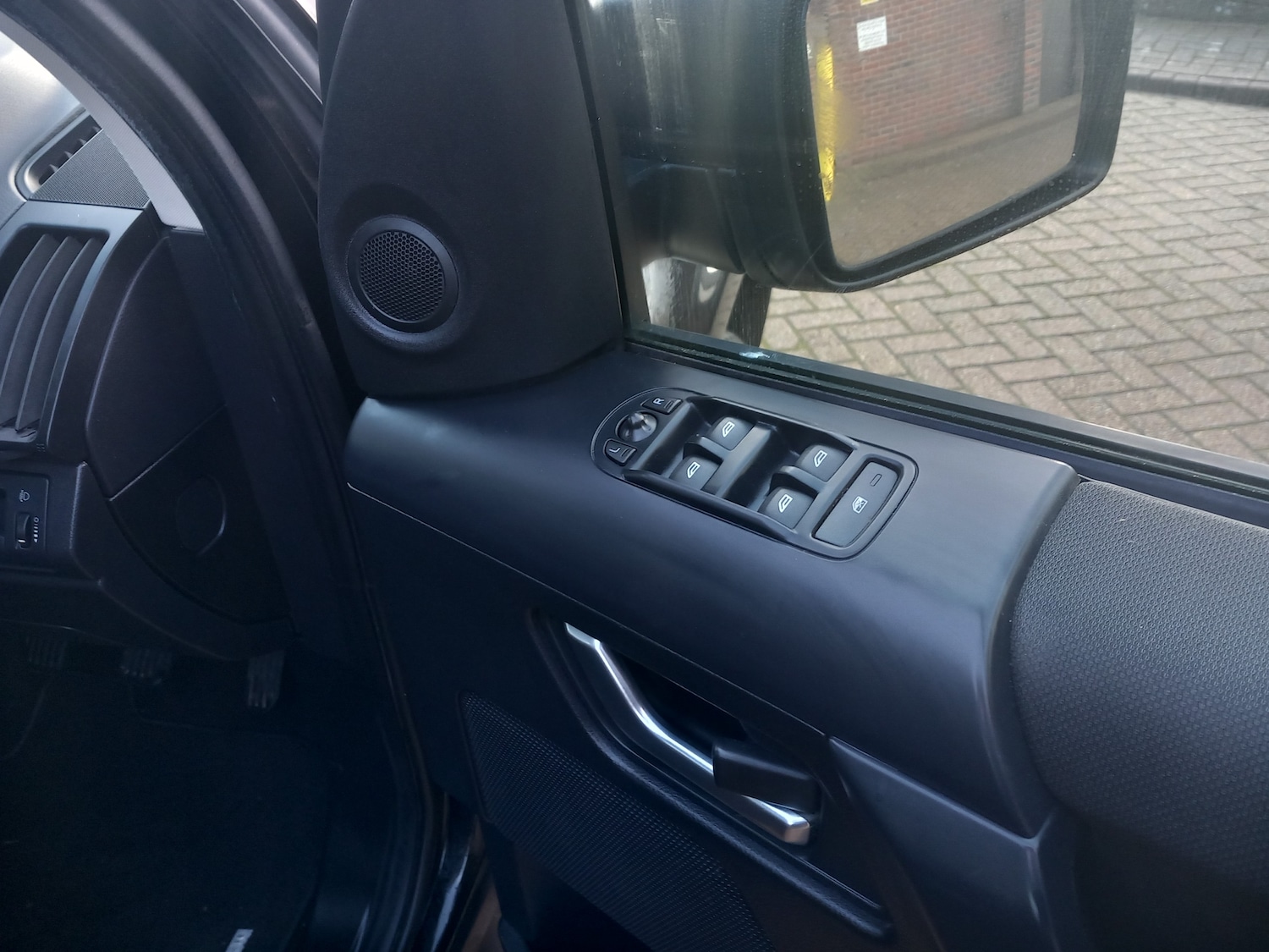 Used Land Rover Freelander 2014 for sale - 76777427: Photo 15