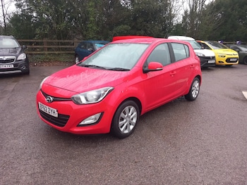 Used Hyundai i20 2013 for sale - 76972950: Photo