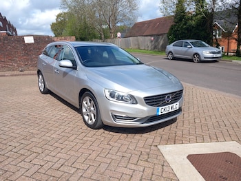 Used Volvo V60 2013 for sale - 78289167: Photo