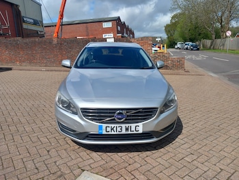 Used Volvo V60 2013 for sale - 78289167: Photo