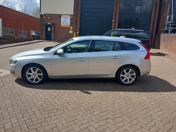 Used Volvo V60 2013 for sale - 78289167: Photo