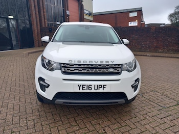 Used Land Rover Discovery Sport 2016 for sale - 78453480: Photo