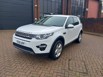 Used Land Rover Discovery Sport 2016 for sale - 78453480: Photo