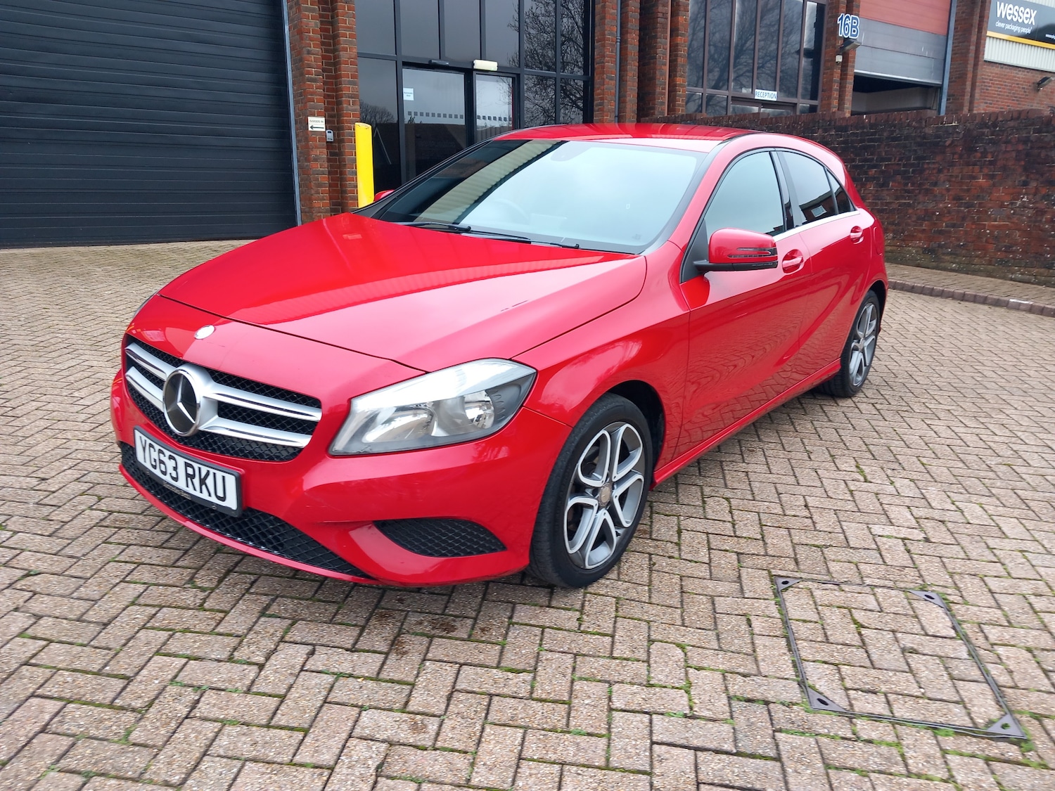 Used Mercedes-Benz A-Class 2013 for sale - 77616987: Photo 3