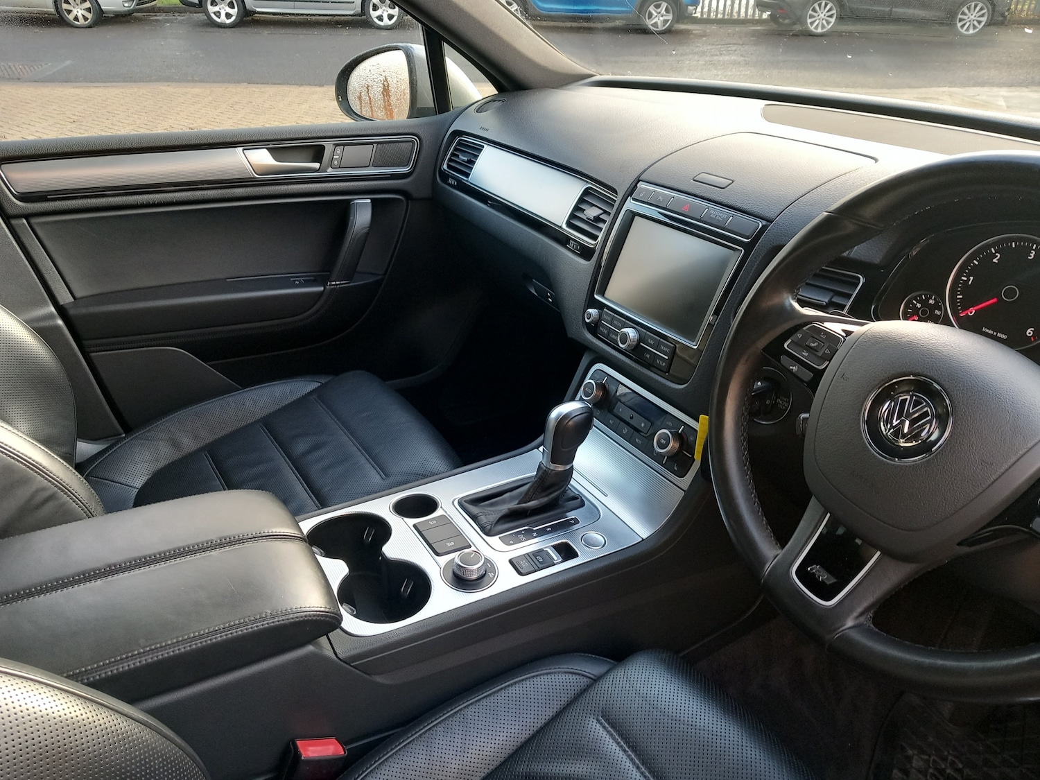 Used Volkswagen Touareg 2015 for sale - 76905189: Photo 10