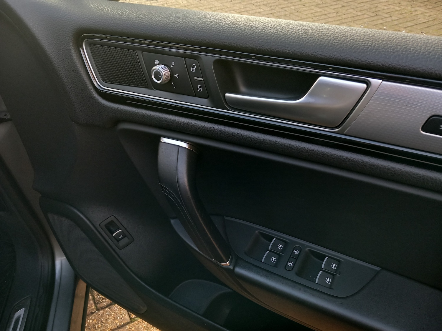 Used Volkswagen Touareg 2015 for sale - 76905189: Photo 12