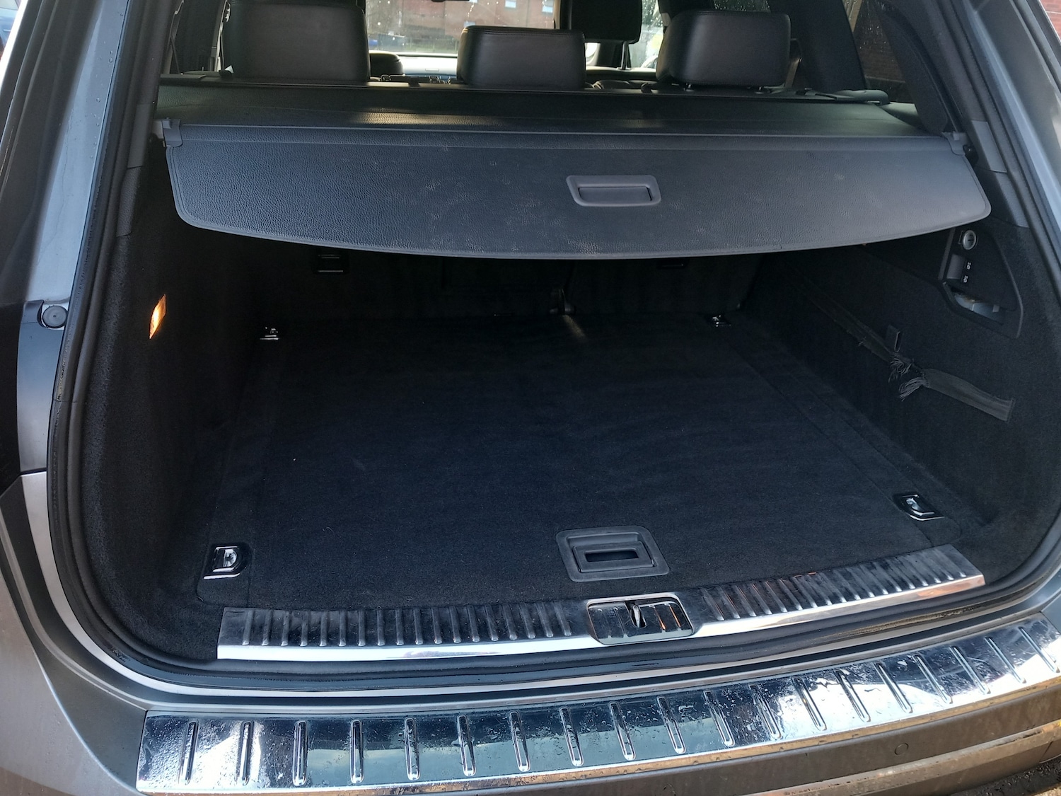 Used Volkswagen Touareg 2015 for sale - 76905189: Photo 15