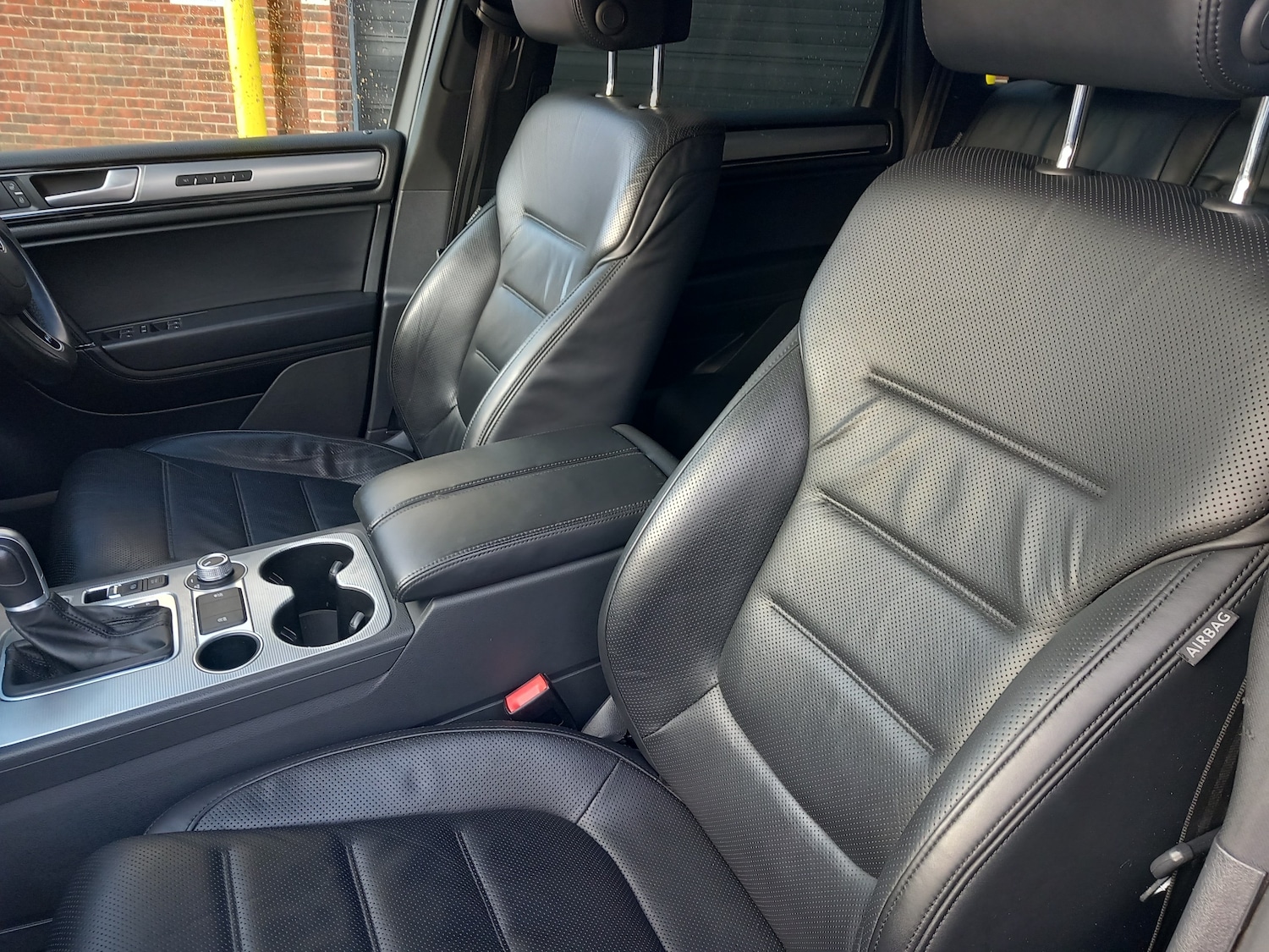 Used Volkswagen Touareg 2015 for sale - 76905189: Photo 21