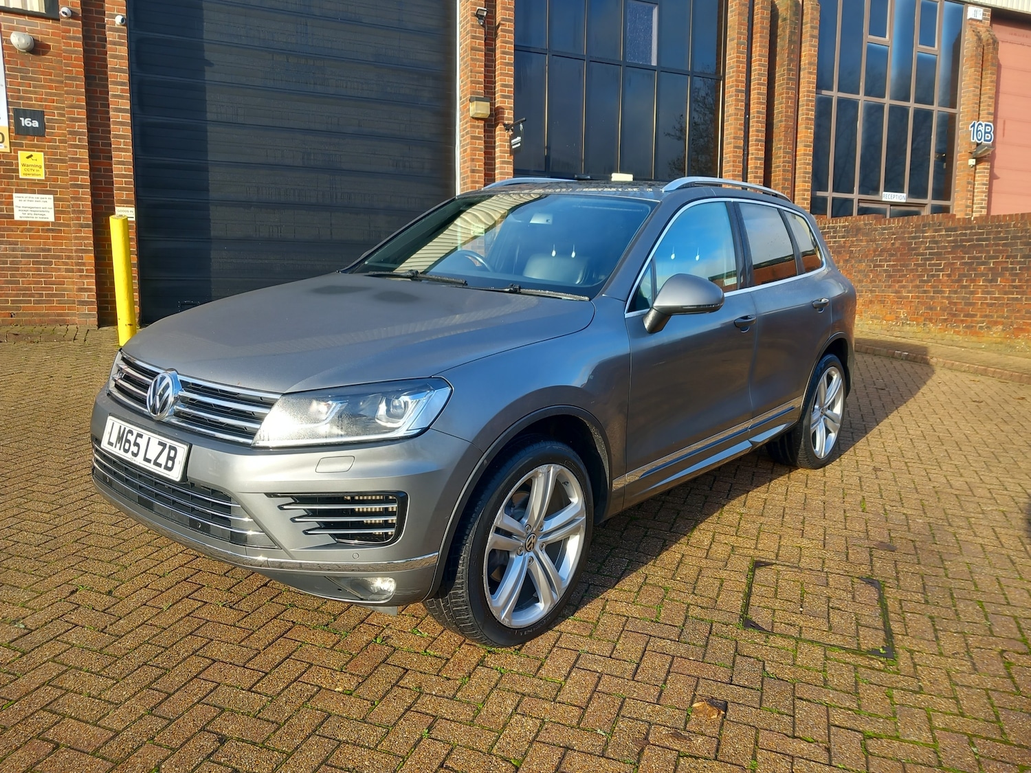 Used Volkswagen Touareg 2015 for sale - 76905189: Photo 3