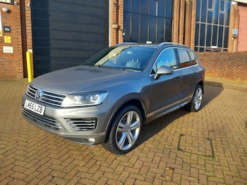 Used Volkswagen Touareg 2015 for sale - 76905189: Photo
