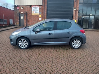 Used Peugeot 207 2010 for sale - 76762525: Photo