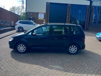 Used Volkswagen Touran 2009 for sale - 78904324: Photo