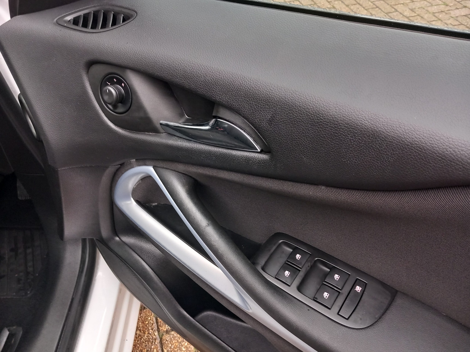 Used Vauxhall Zafira 2015 for sale - 77460450: Photo 11