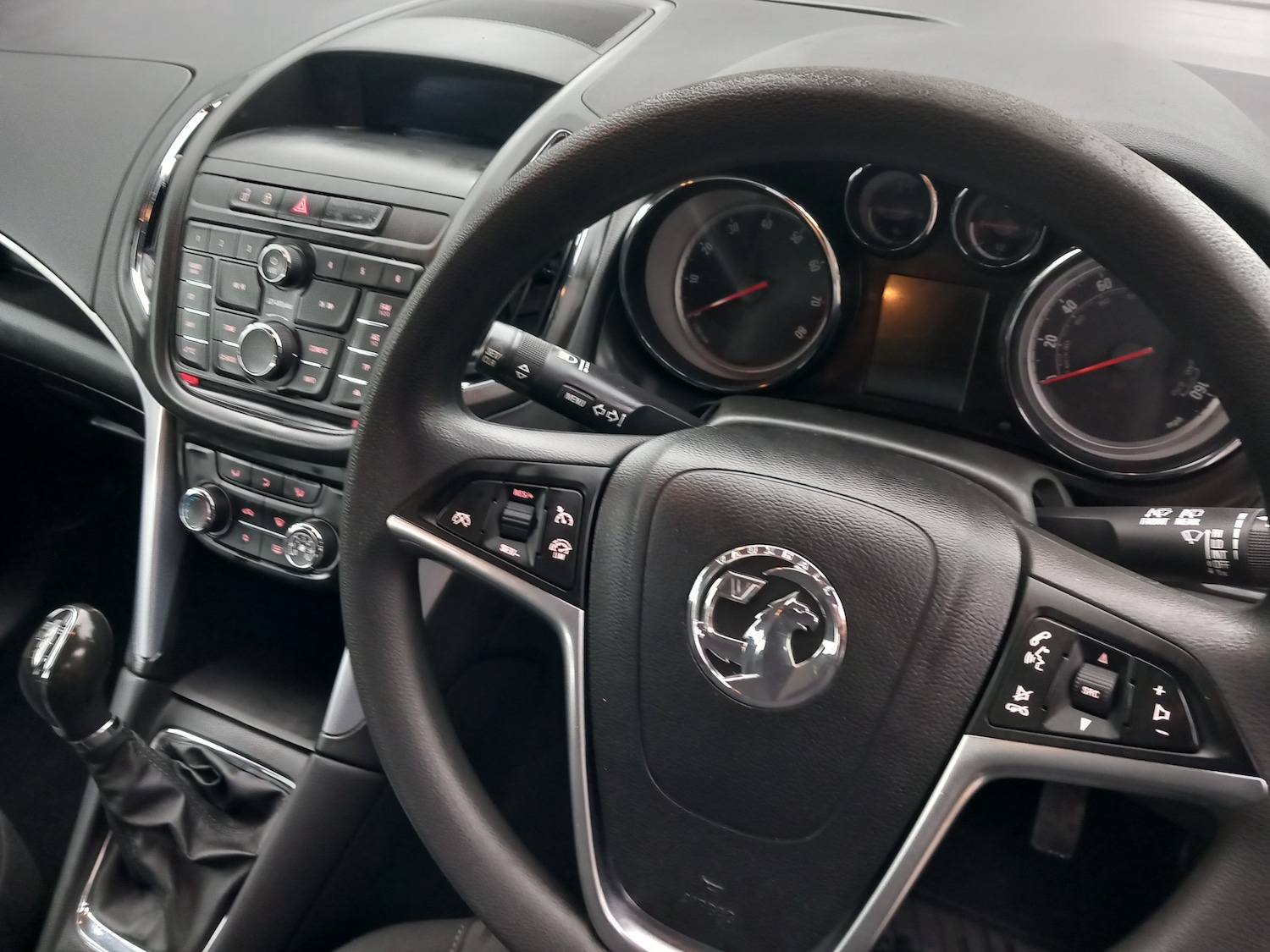 Used Vauxhall Zafira 2015 for sale - 77460450: Photo 12